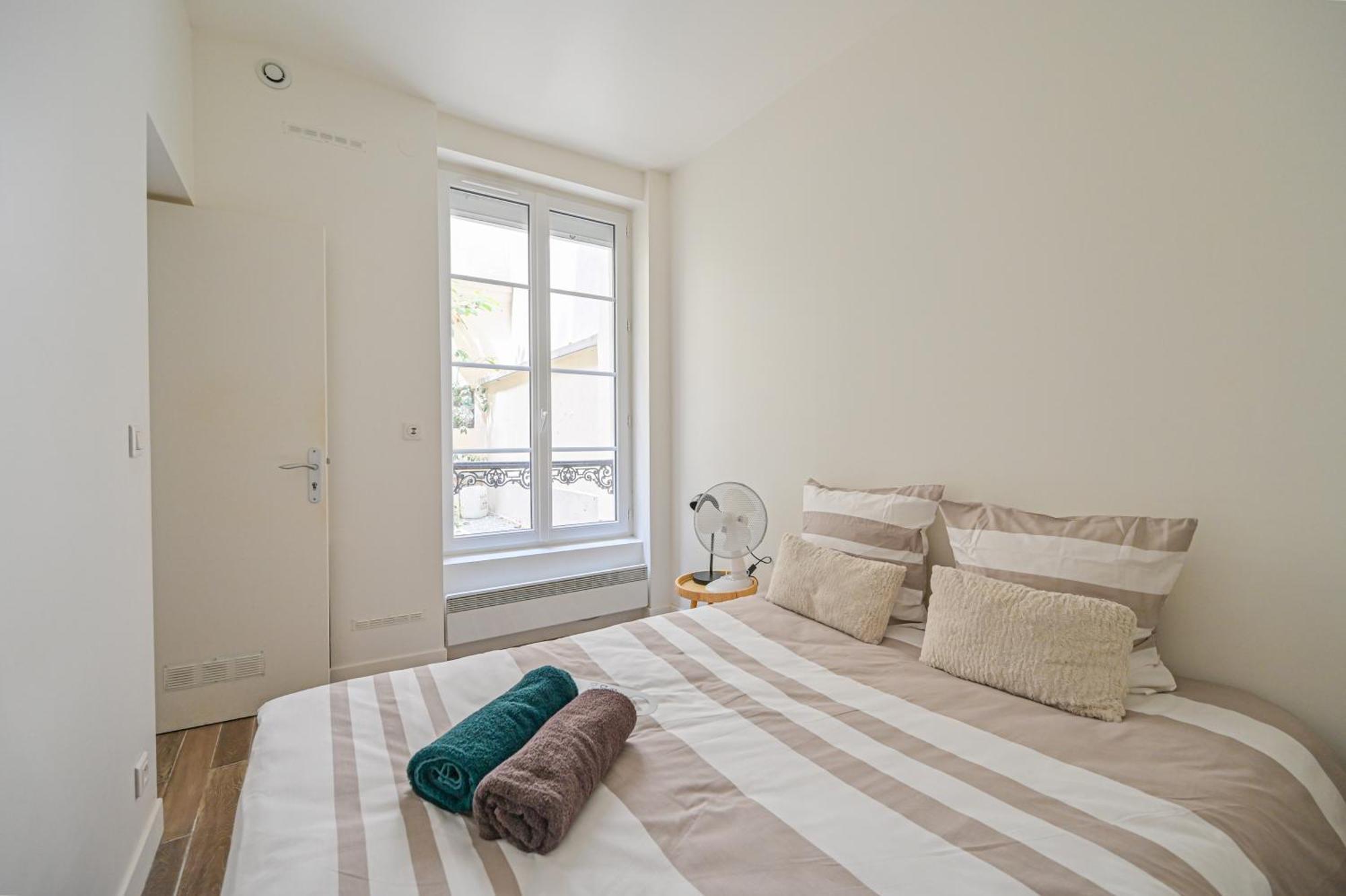 Appartement Suite Truffaut Paris Exterior foto